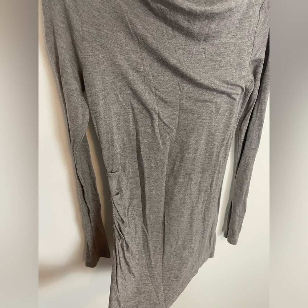 🎉2/$10 Banana Republic Stretchy Blouse Small - Picture 4 of 5